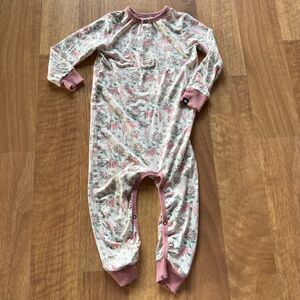 Sweet Bamboo Pink floral bamboo sleeper